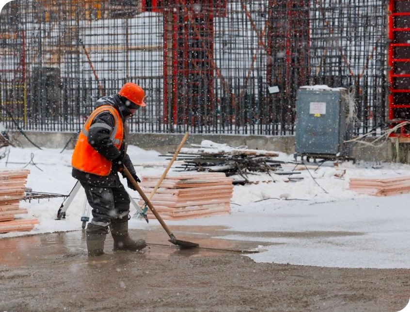 Travailler en extérieur par grand froid, sortez couvert !